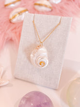 Siren Spells Shell Necklace