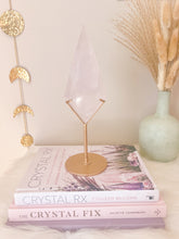 Periwinkle Diamond on Gold Stand