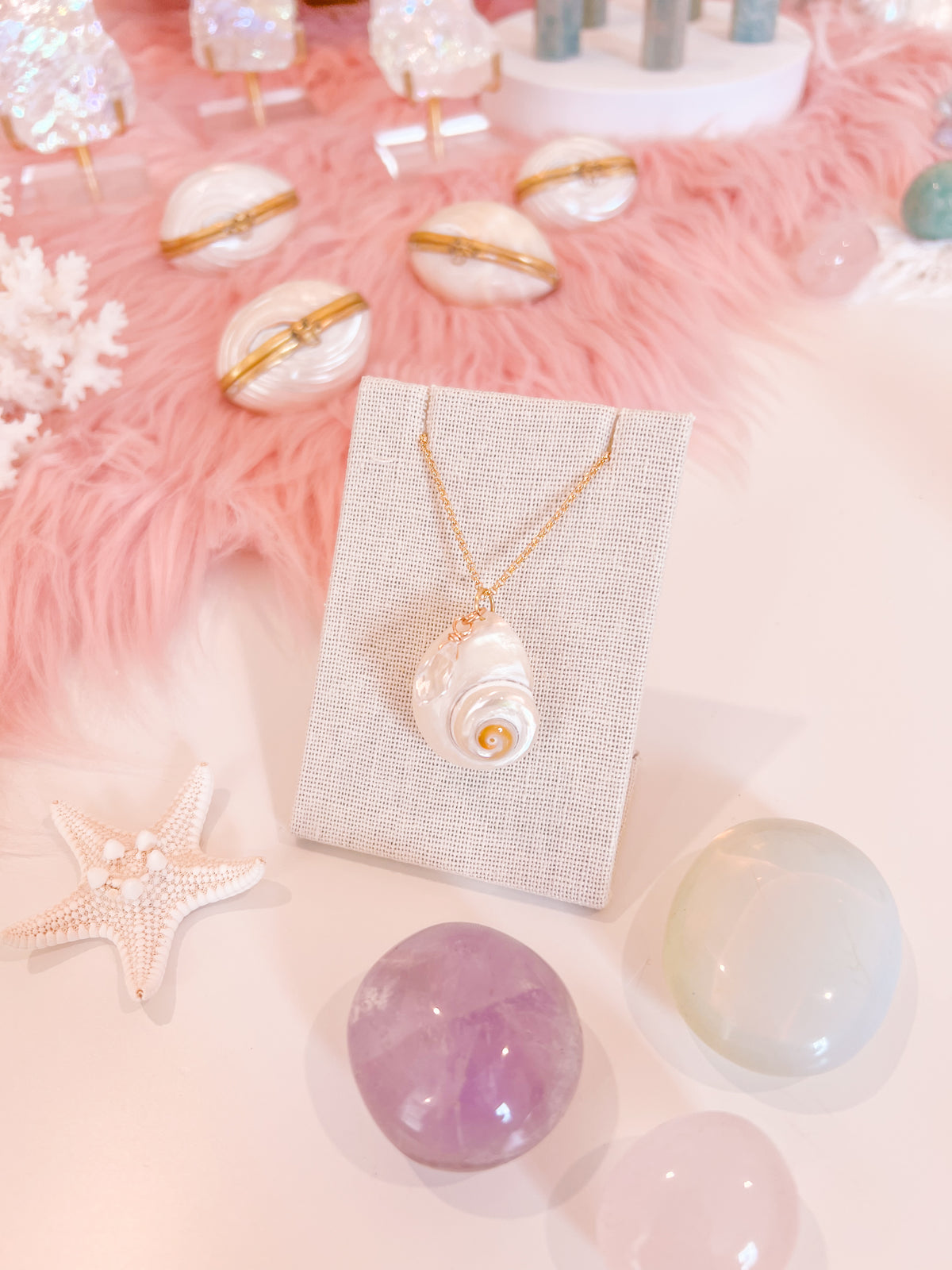 Siren Spells Shell Necklace