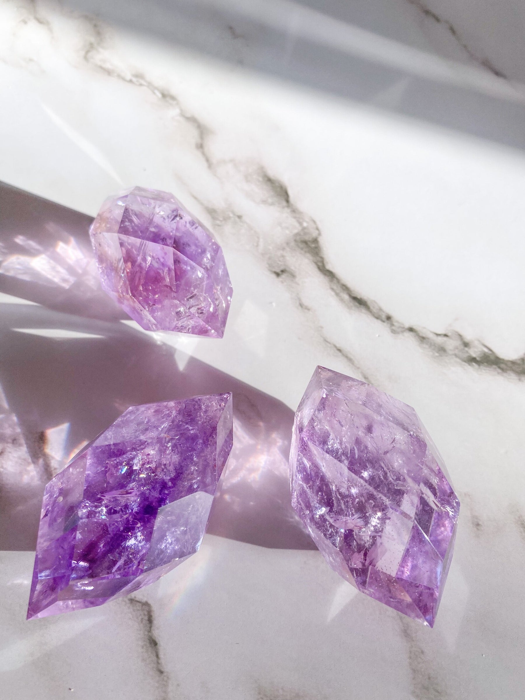 Gem Quality Amethyst with Triacontagon Cut